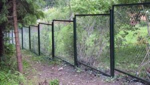 Забор из сетки рабица под ключ с установкой в Находке